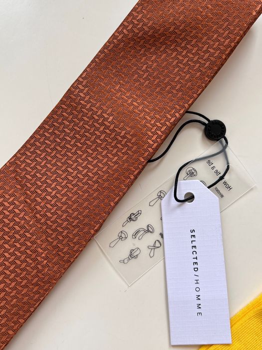 Нова мъжка слим вратовръзка Selected & подарък нови чорапи Happy socks