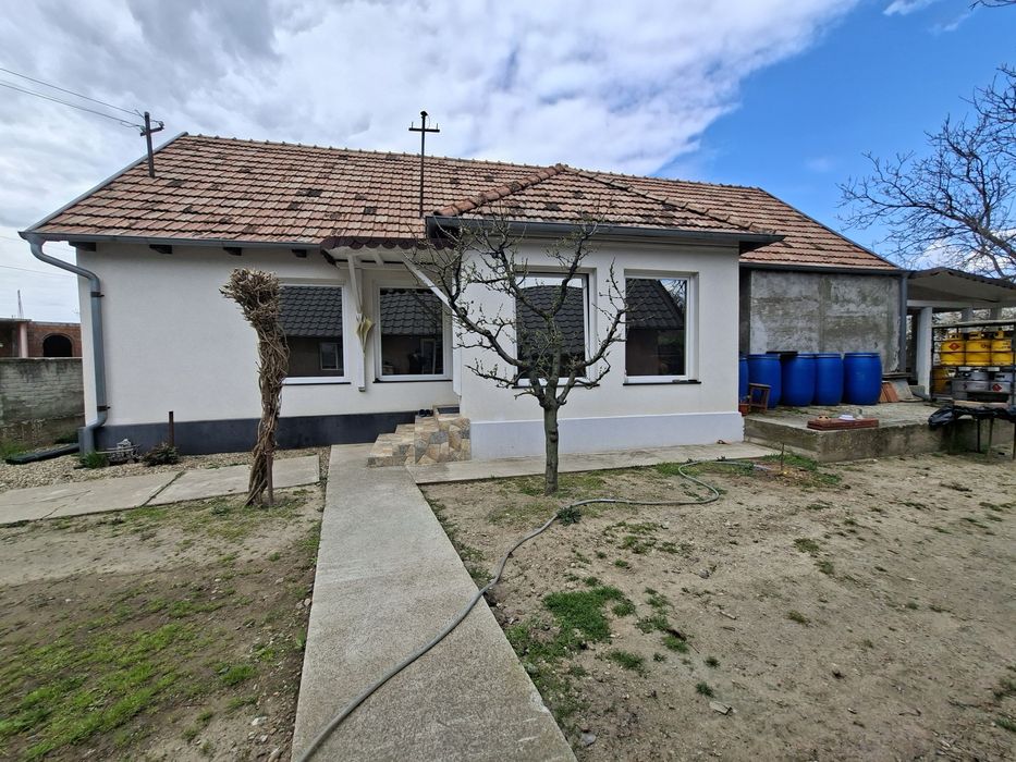 Casă de vânzare in Covasant