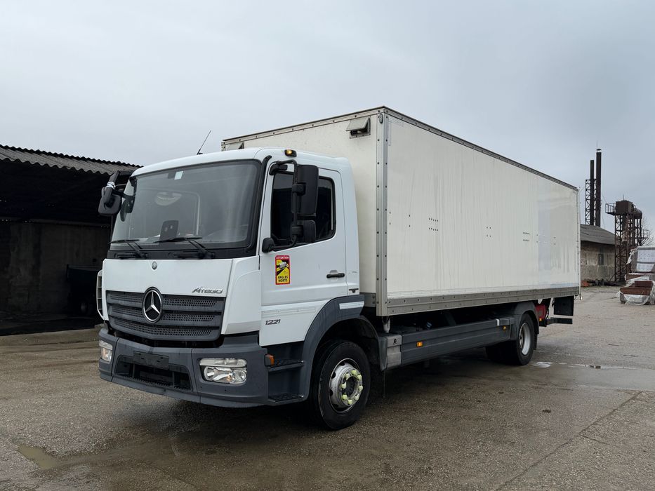 Mercedes Atego 12t cub+lift, an 2017, 322.000km(similar man tgl/iveco)