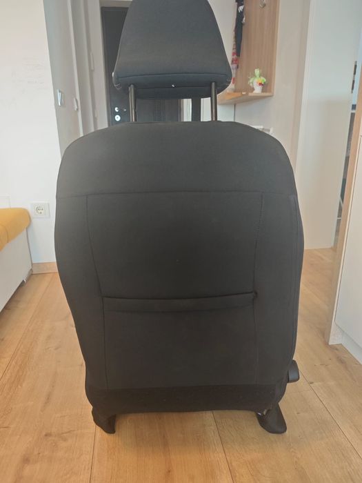 Scaun dreapta Dacia Sandero