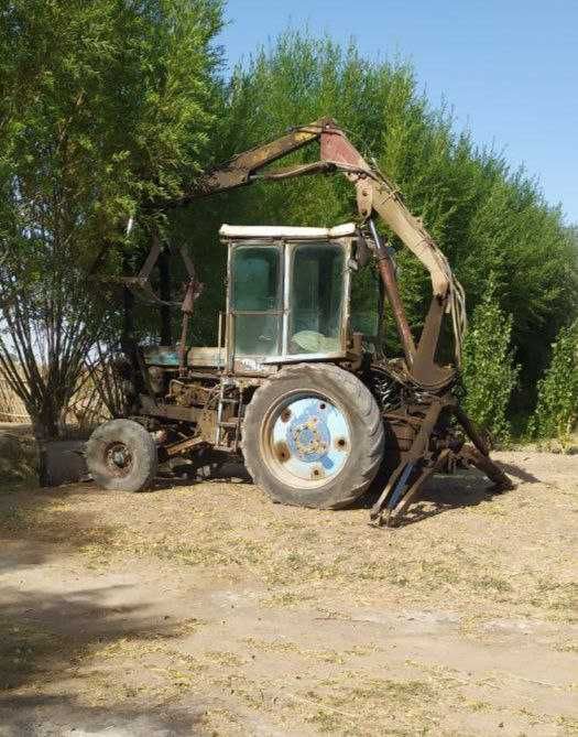 SOTILADI: Traktor 28