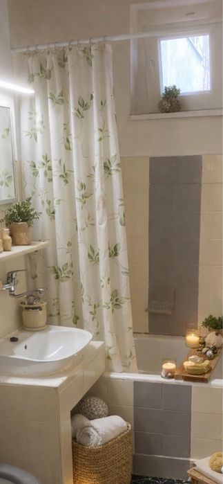 Inchiriez apartament 3 camere in zona Palas Dambu