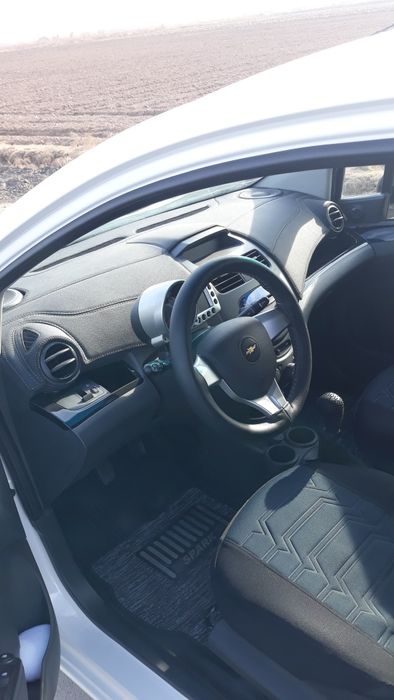 Chevrolet spark 2015 yil