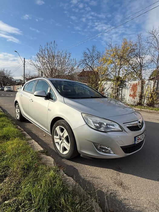 Vand Opel Astra j, 2012