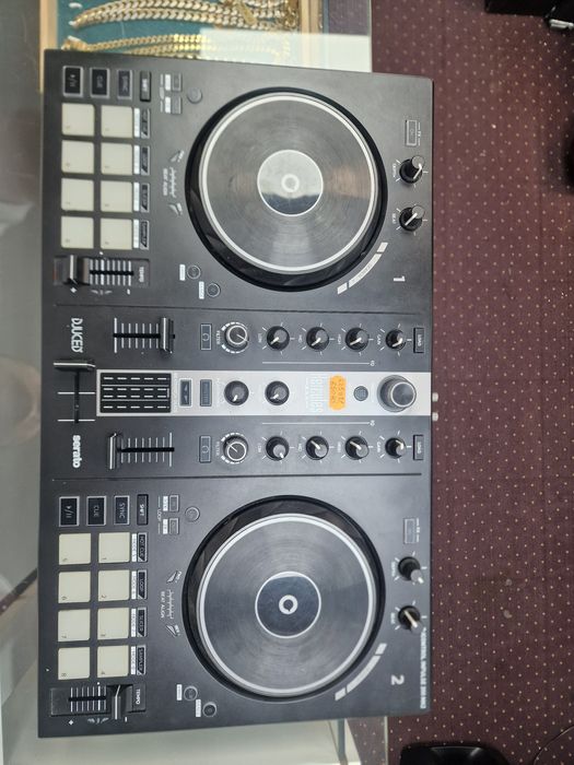 Amanet Vitan 107 Controller  Hercules DJ Control Inpulse 300 MK2