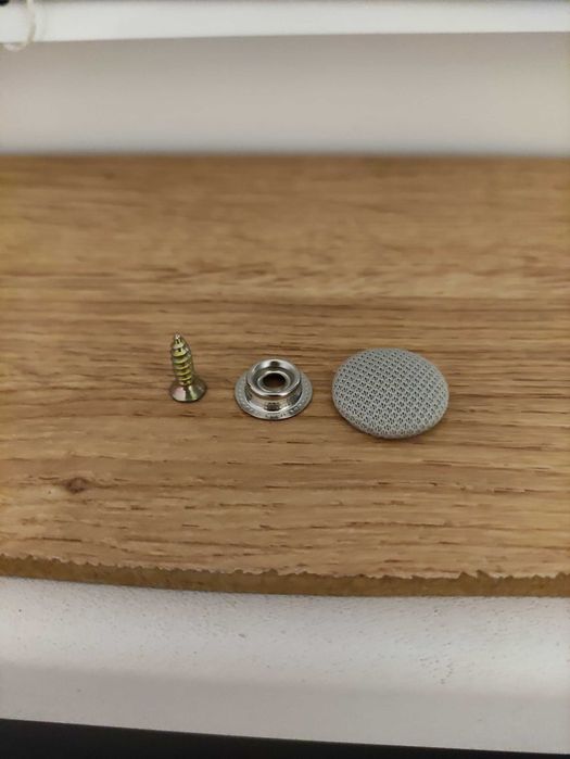 Клипсове копчета за увиснал таван решение