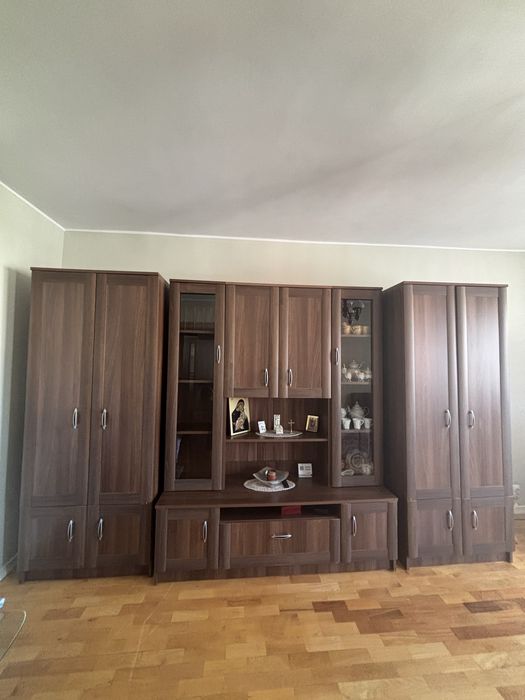 Vand  mobilier stare foarte buna
