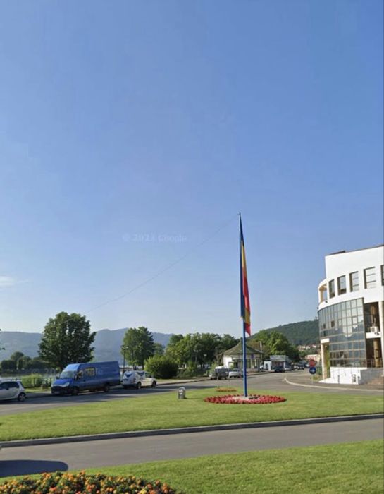 Vand Garsoniera la Parter pe Faleza Orsova zona Evantai