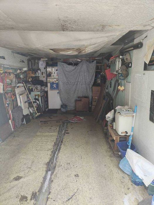 Дава се под наем Гараж / Паркомясто в Русе, Здравец Изток - 19 кв.м за 40.8 € - Снимка #1