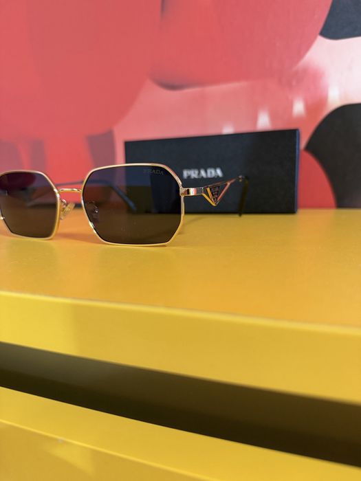 Очила на Prada мъжки