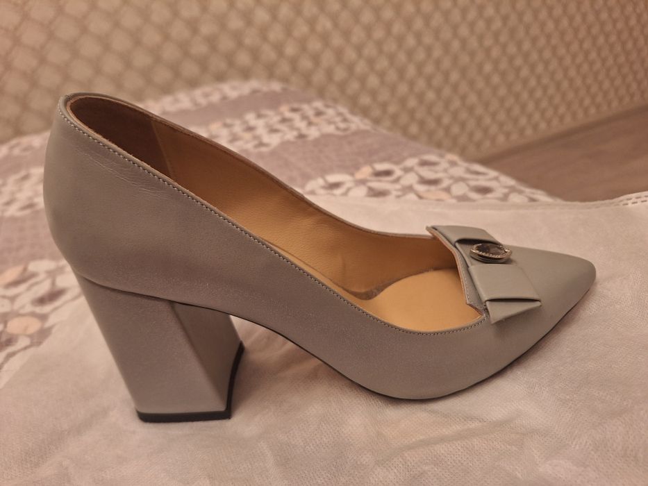 Продам туфли кожанные