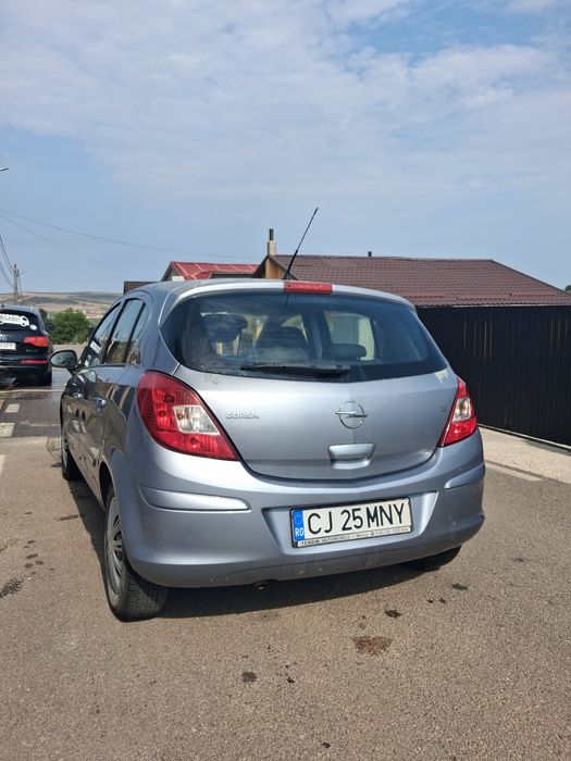 Vând Opel corsa D