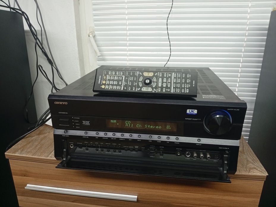 25 кг ресивър ONKYO TX-SR 875
