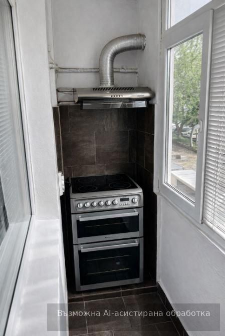 Дава се под наем Двустаен апартамент в Варна, Център - 55 кв.м за 458.49 € - Снимка #2