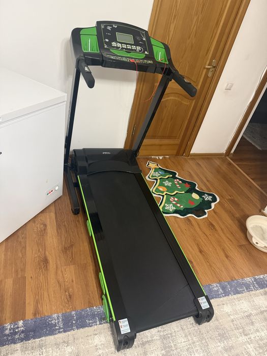Продам беговую дорожку