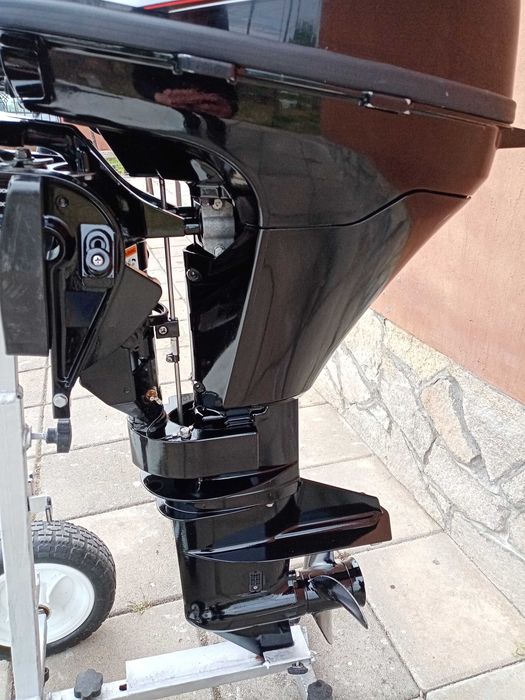 извънбордов двигател MERCURY 9.9 HP