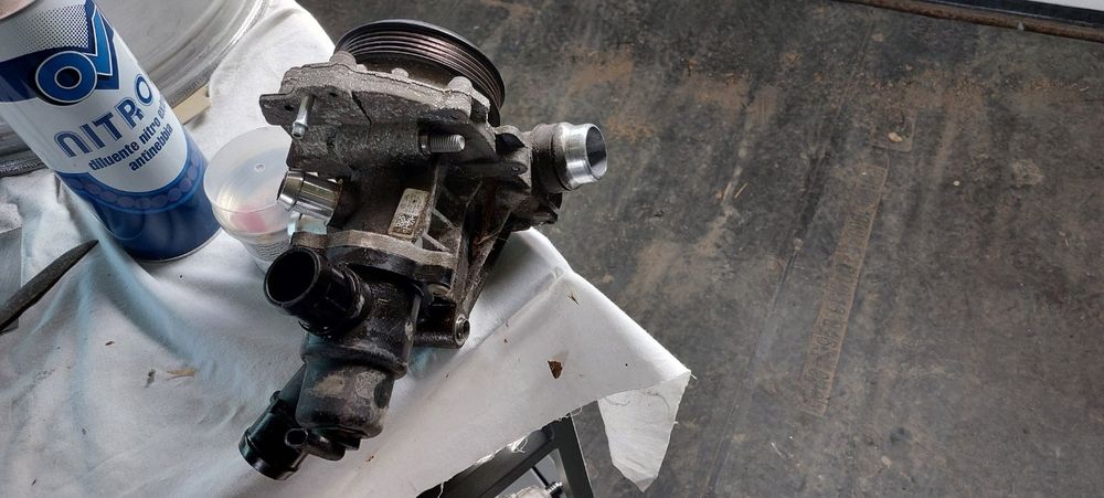 Водна помпа Мерцедес ЦЛА 2016