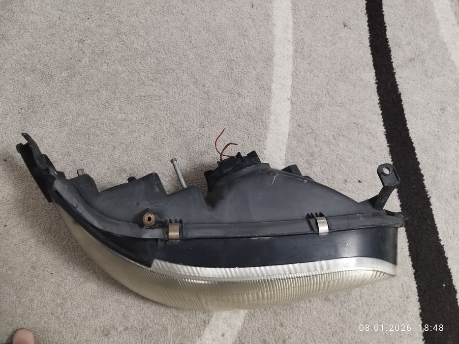 Продам фару на Марк 2 90