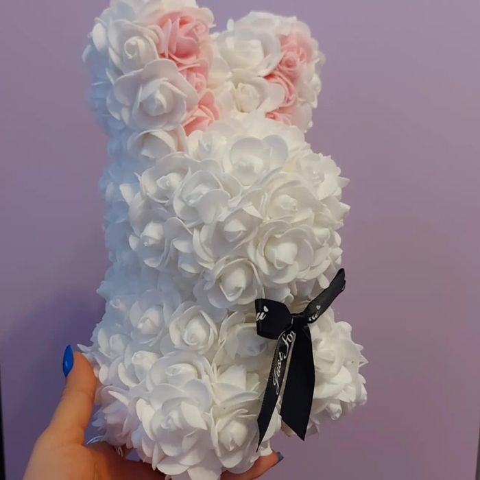 Мече и зайче от рози