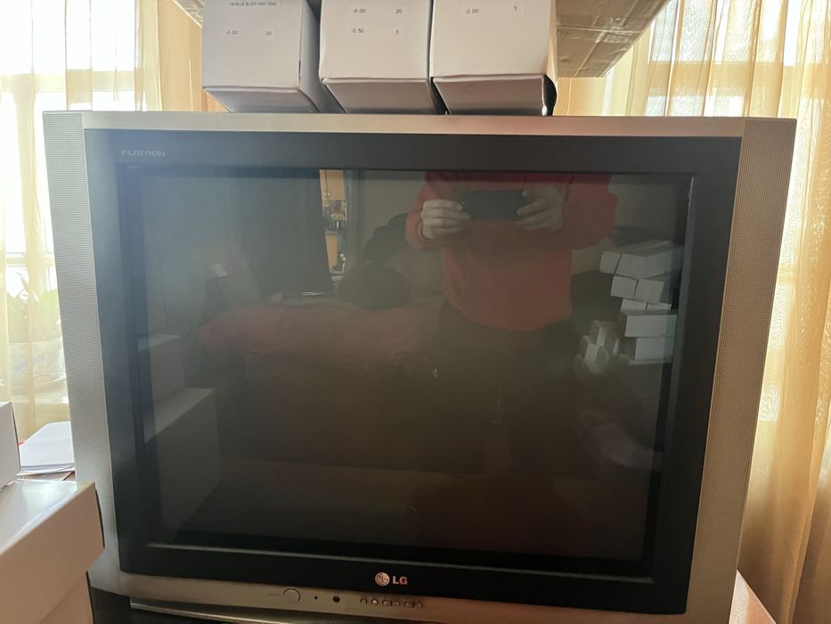 Телевизор LG 72диагональ