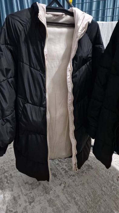 Пуховики/куртки.