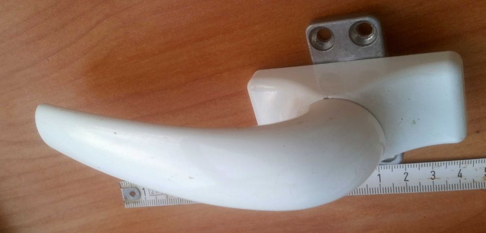 Дръжка за алуминиева и PVC дограма - нова