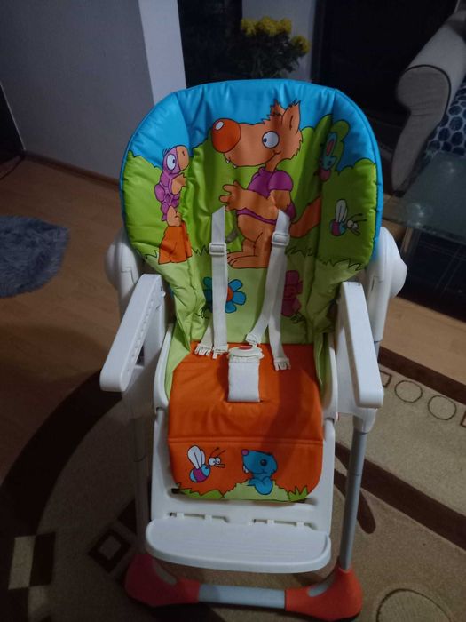 Scaun bebe !!! Cu masuță !