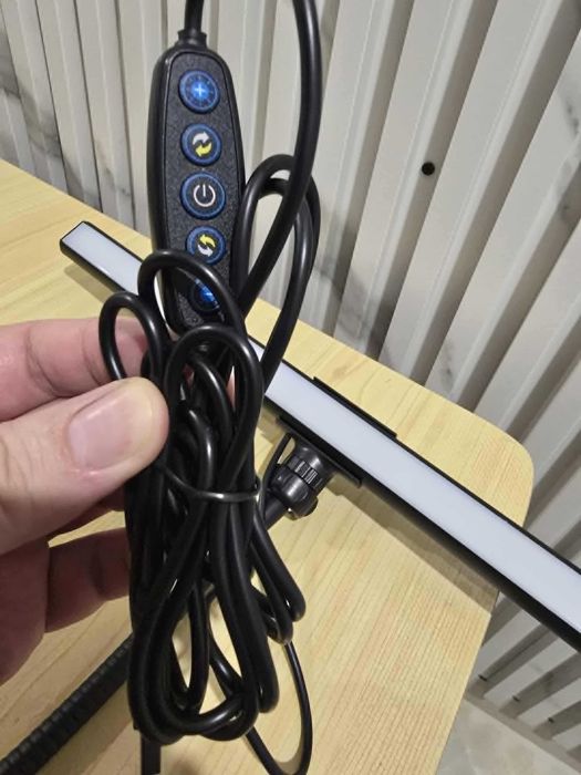 LED настолна лампа