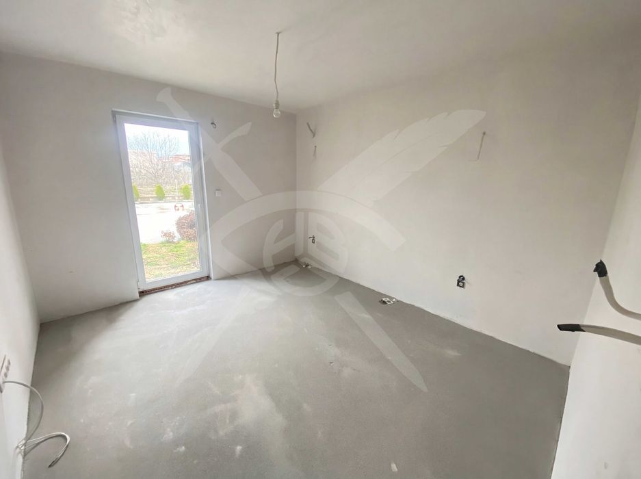 Тристаен апартамент Остромила 95846