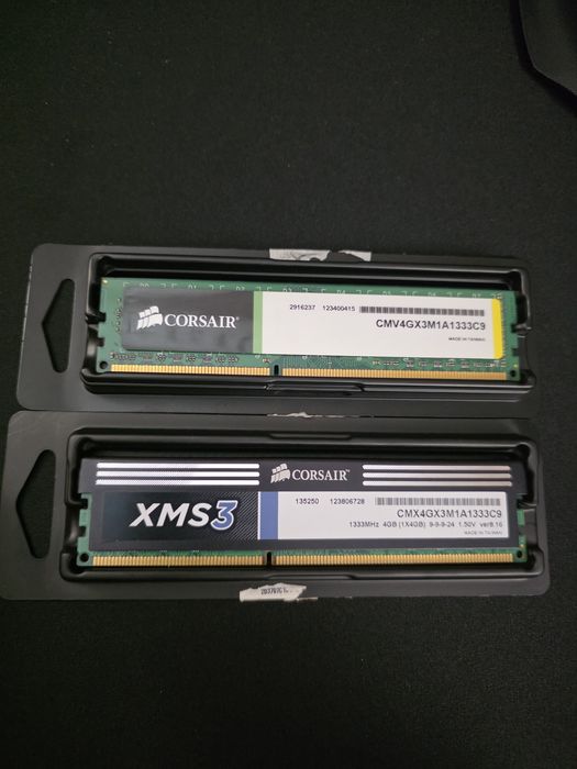 Memorii RAM DDR3 4GB