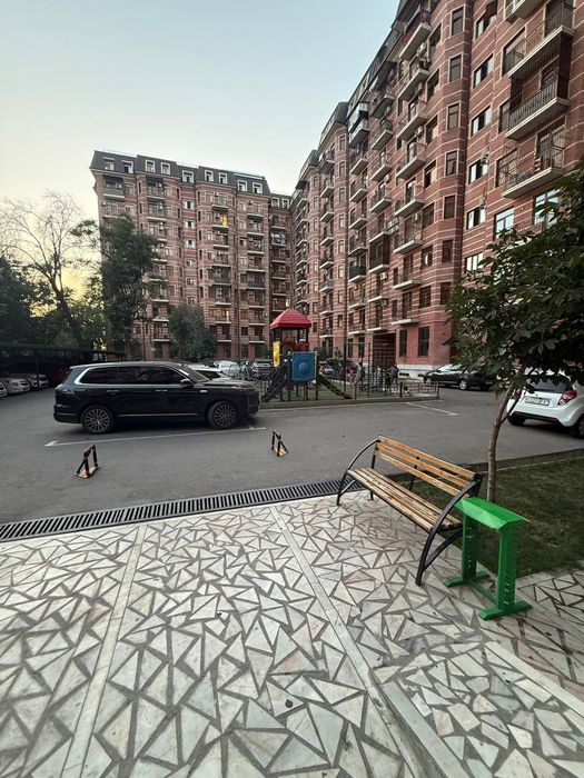 Ижарага берилади 3 хонали квартира, евроремонт 94 кв.м  Авиасозлар-4