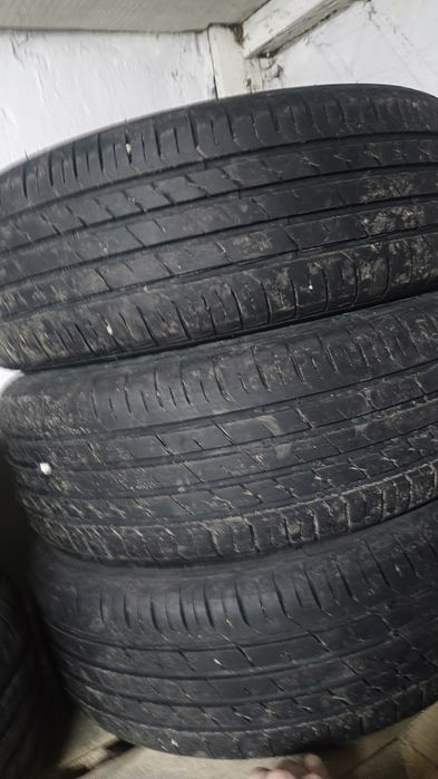 Продам диски с летней резиной.