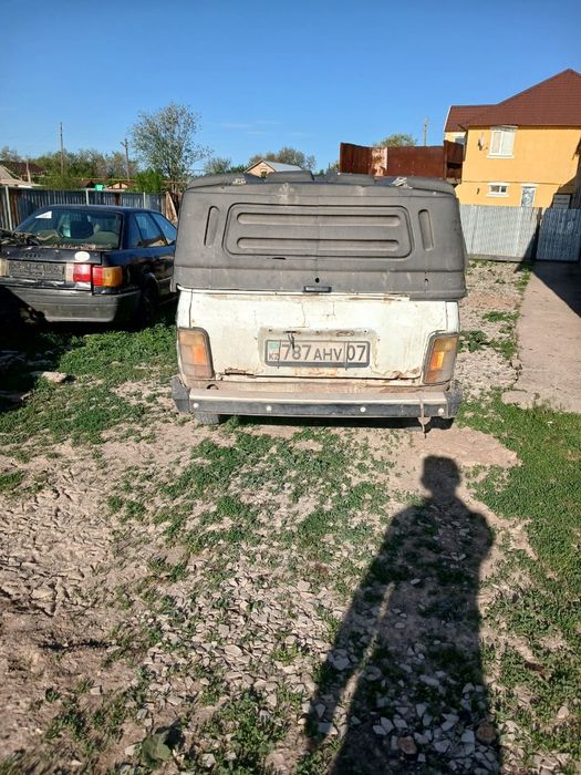 Нива пикап сатылады.