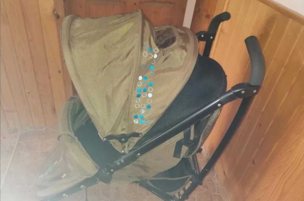 Бебешка количка Chipolino