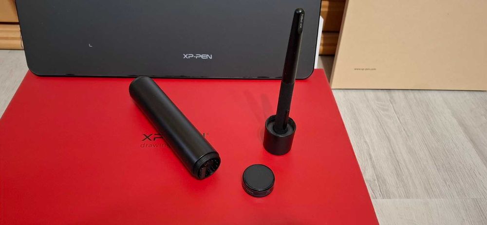 Графичен таблет XPPen Deco 03 – отлично състояние, пълен комплект + 2бр защитно фолио