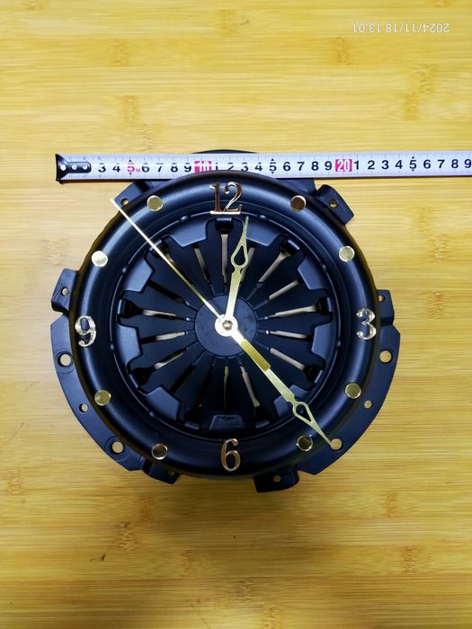 Часы  сувенирные