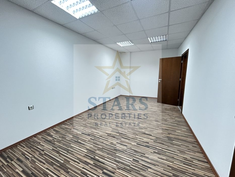Продава се Офис в Варна, Бриз - 140 кв.м за 1275 €/кв.м - Снимка #2