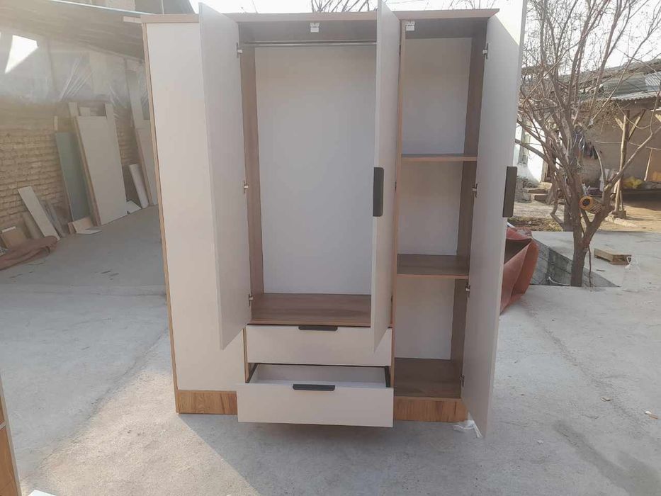 4 eshekle xar hil  shkoflarimiz mavjud uyingizga moslab yasab beramiz