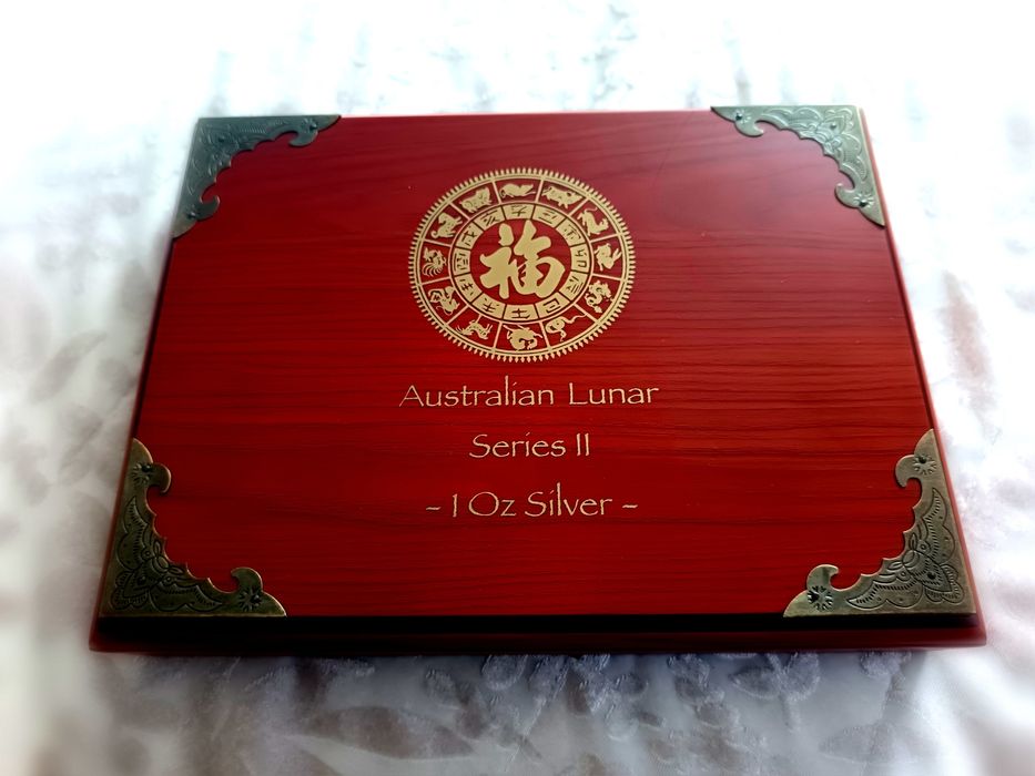 Колекция Лунар 2