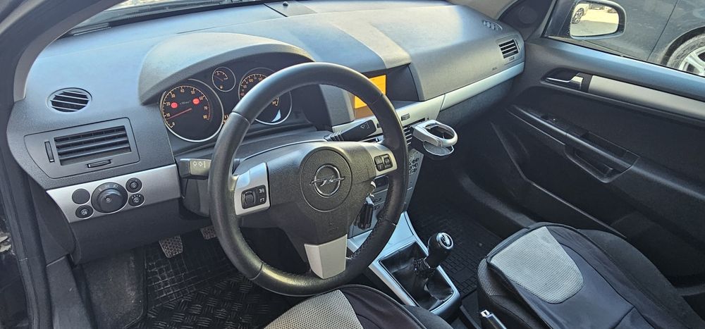 Vând Opel astra H  1.4 benzina