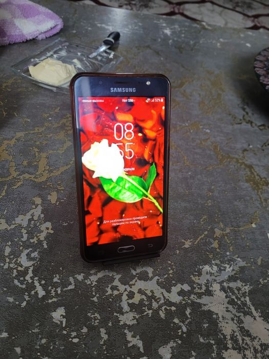 Самсунг  J5 (2016)  .