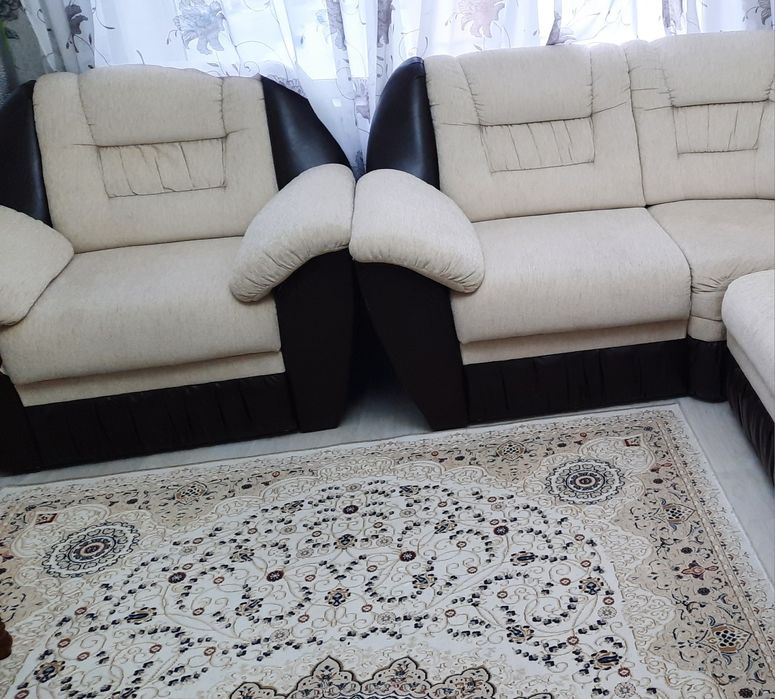 Продаётся угловой диван