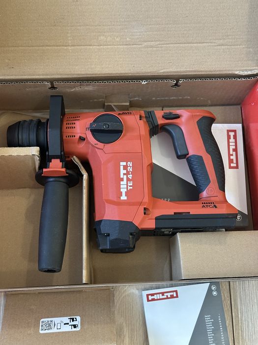 Hilti перфоратор, аккумулятор, з/у.