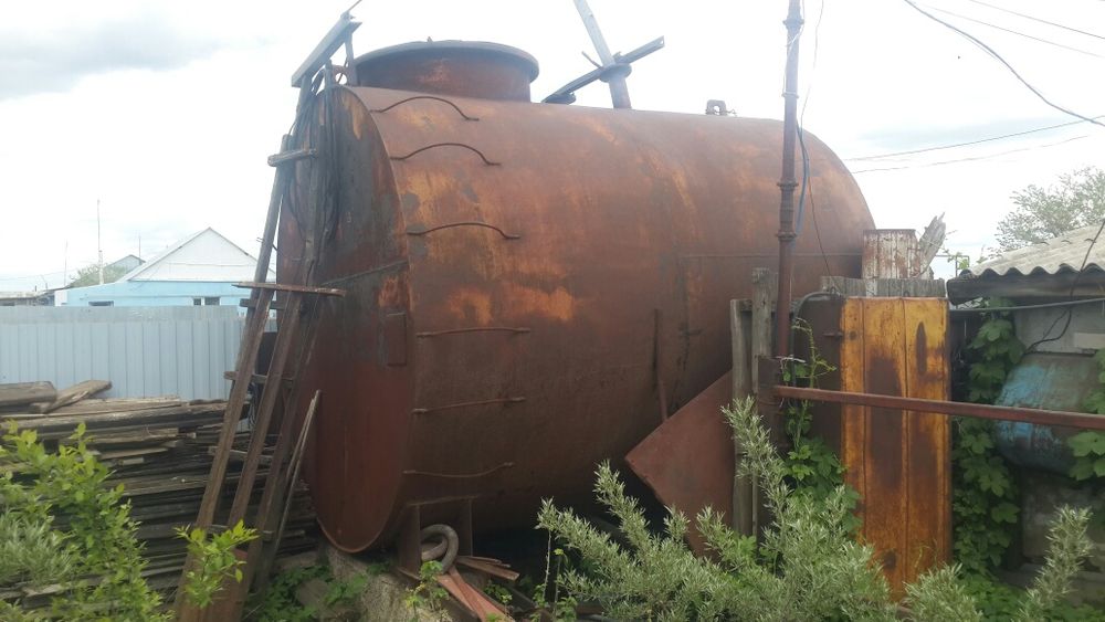 Емкость под топливо