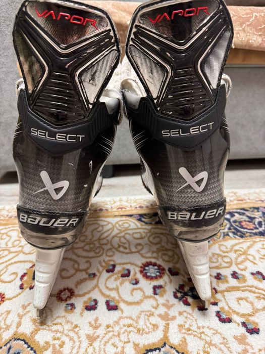 Коньки Bauer Select