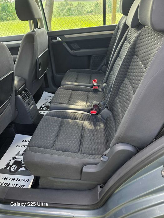 Volkswagen Touran 2008,impecabil