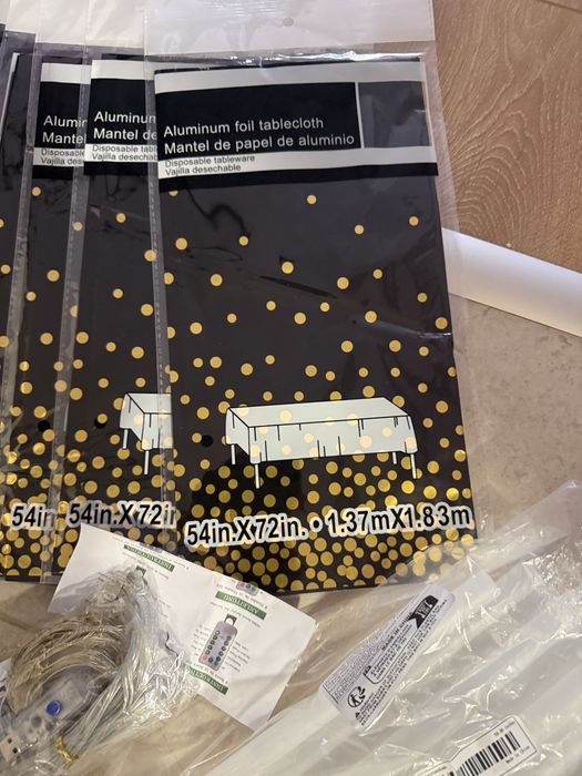 Украса за парти в черно и златно