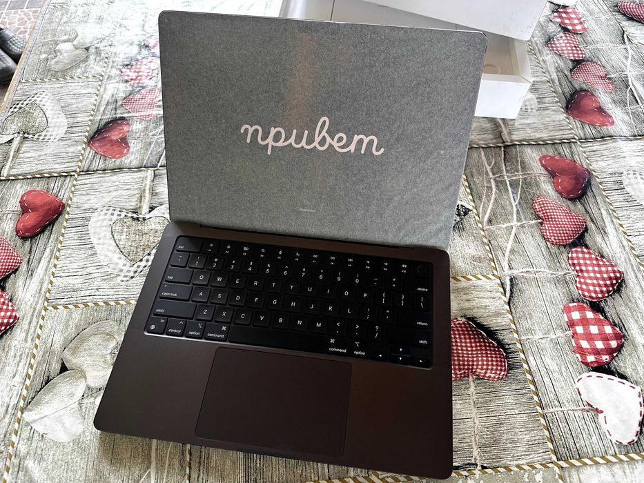 ЧИСТО НОВ! MacBook Pro M4 Pro 24GB 1TB model A3401 14 CPU 20 GPU Black