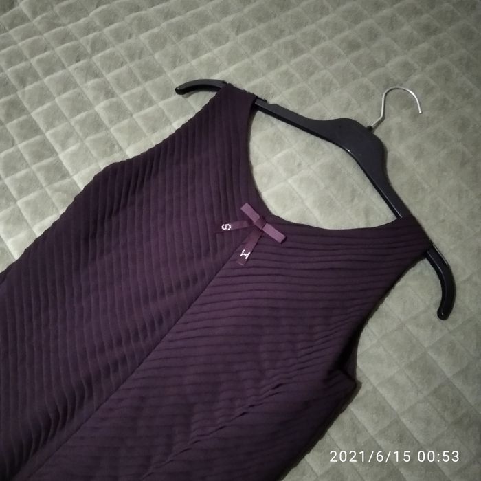 Шикарные платья 42-44 размера!