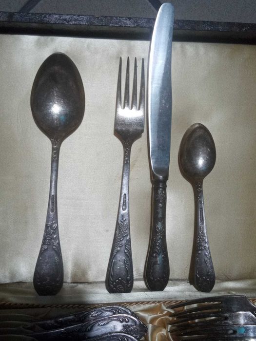 Set tacâmuri placat cu argint – Rusia